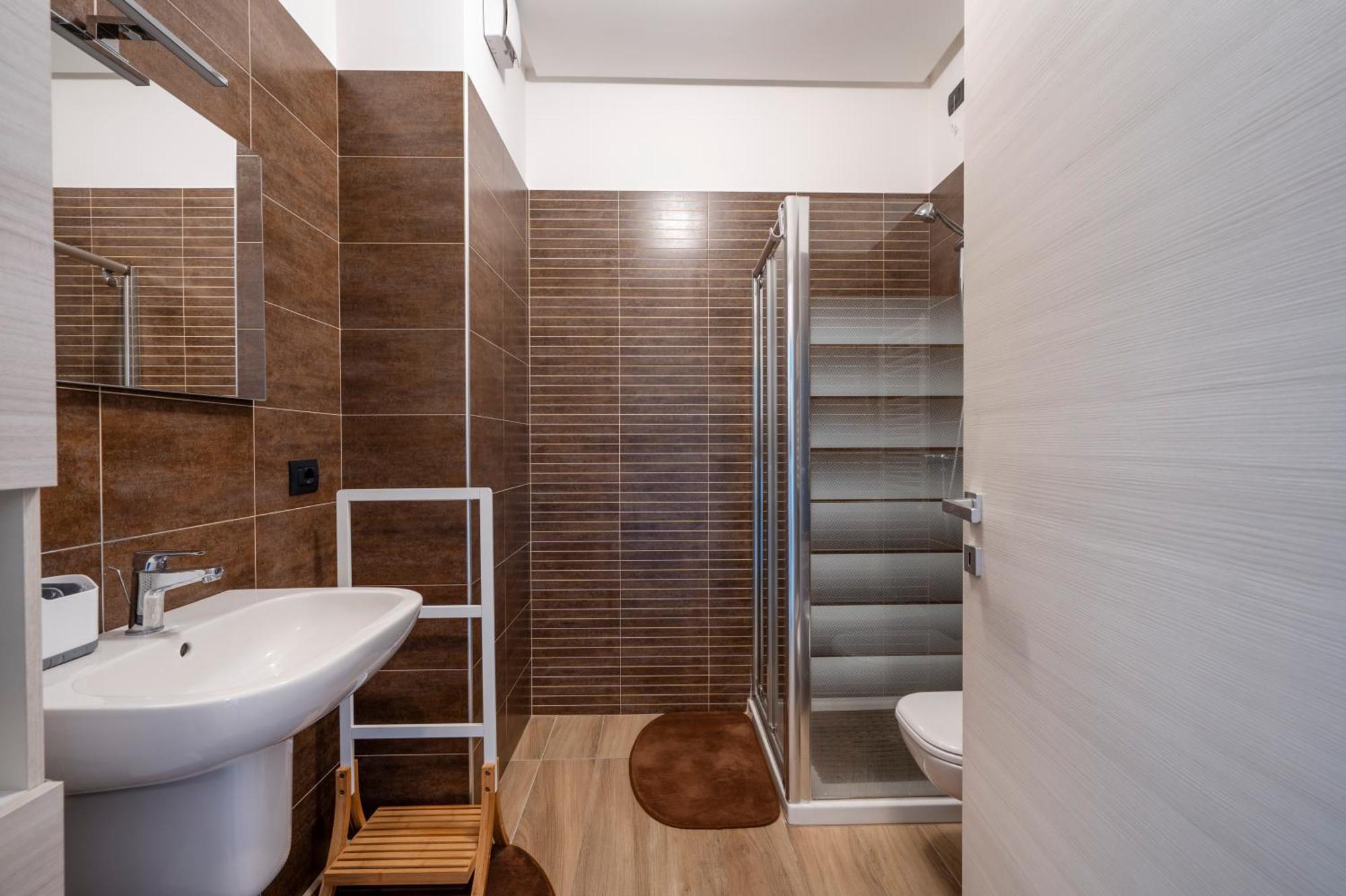 Kind Park - Sleek Apartment With Terrace & Parking Μπάρι Εξωτερικό φωτογραφία
