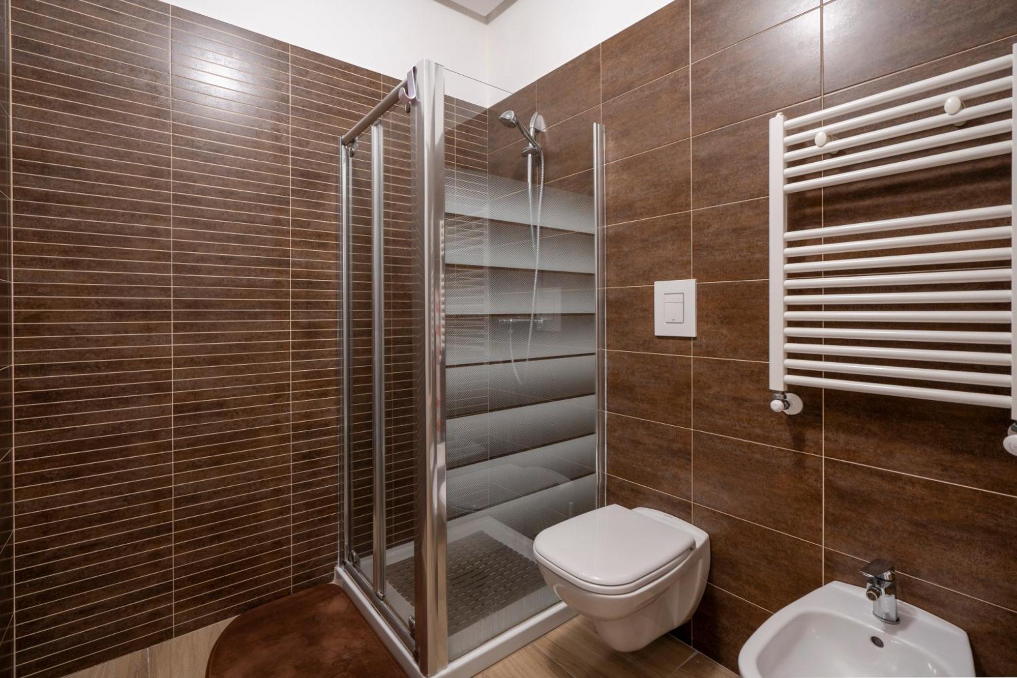 Kind Park - Sleek Apartment With Terrace & Parking Μπάρι Εξωτερικό φωτογραφία